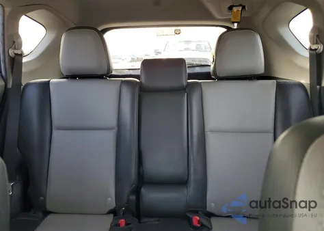 2013 Toyota Rav4 Xle z USA, uszkodzony, nr VIN JTMWFREV7D5007716